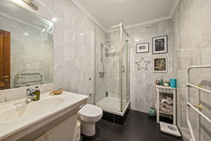 Bathroom- click for photo gallery